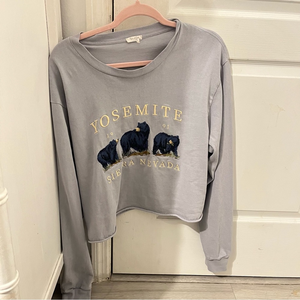 Brandy Melville John galt Yosemite embroidered crewneck